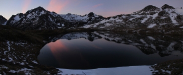 New Zealand 2014_13001 Lake Angelus and mountains at dawn panorama